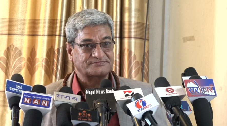 प्रधानमन्त्रीमाथि लेखकको व्यङ्ग : हामीलाई राम्रो जादुगर होइन, राम्रो प्रधानमन्त्री चाहिएको छ 